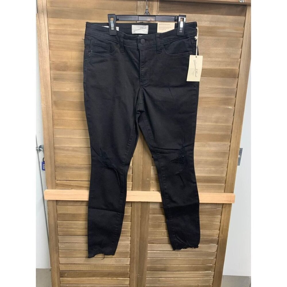 NWT Universal Thread Distressed Jeans Mid Rise Skinny Denim Grunge Black Size 4